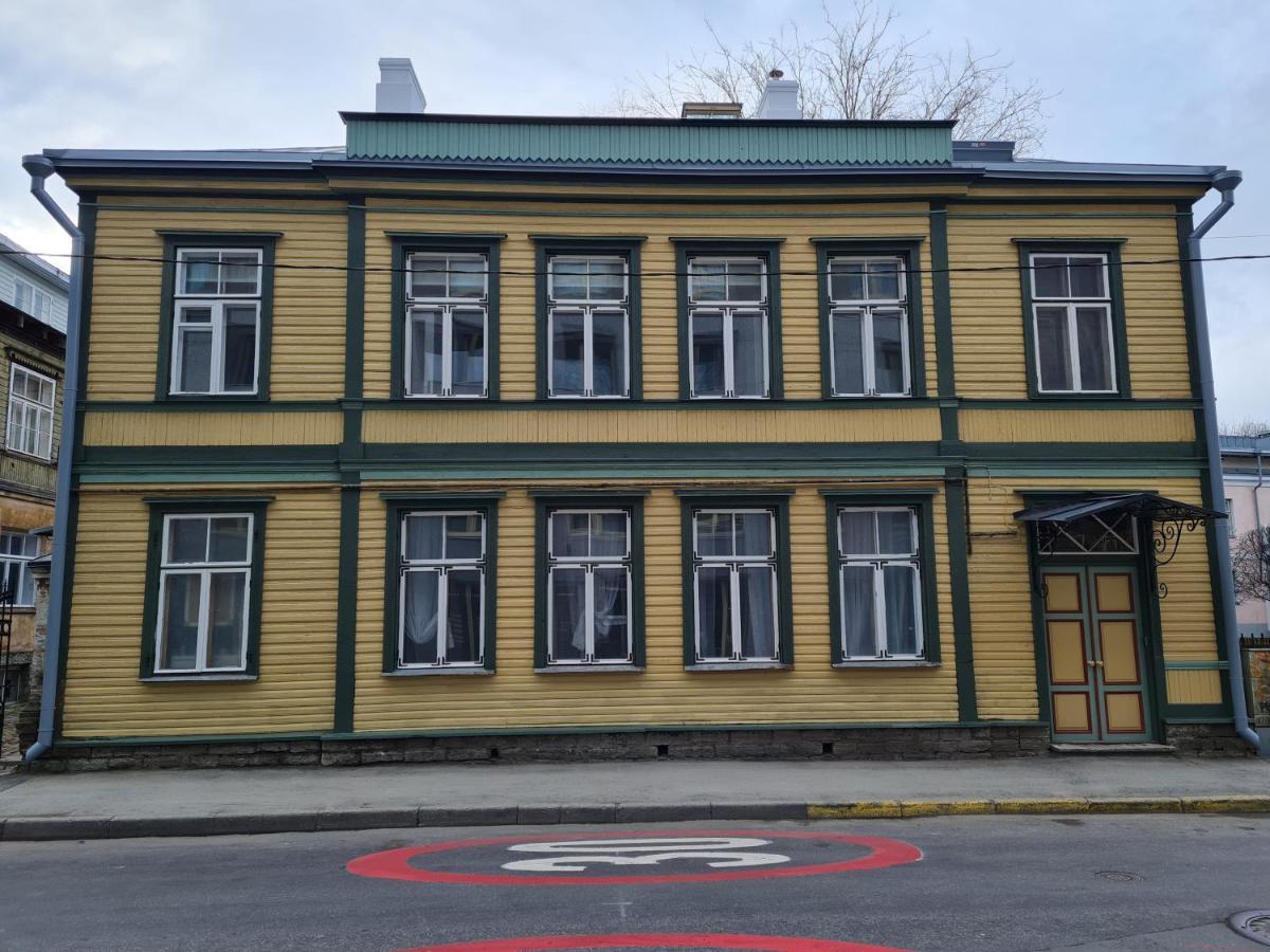 Modern History Apartment Таллінн Екстер'єр фото
