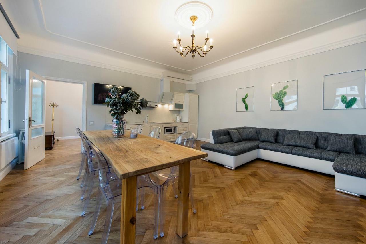 Modern History Apartment Таллінн Екстер'єр фото