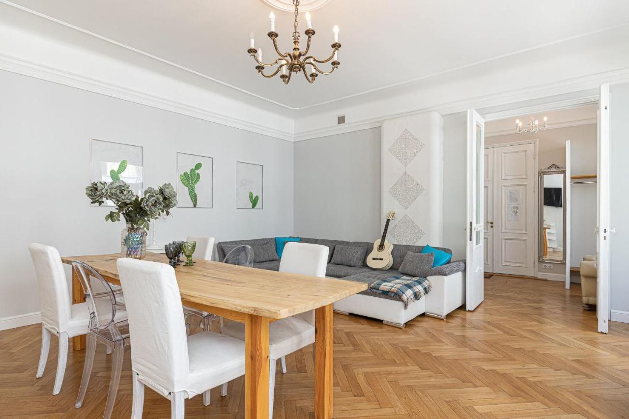 Modern History Apartment Таллінн Екстер'єр фото