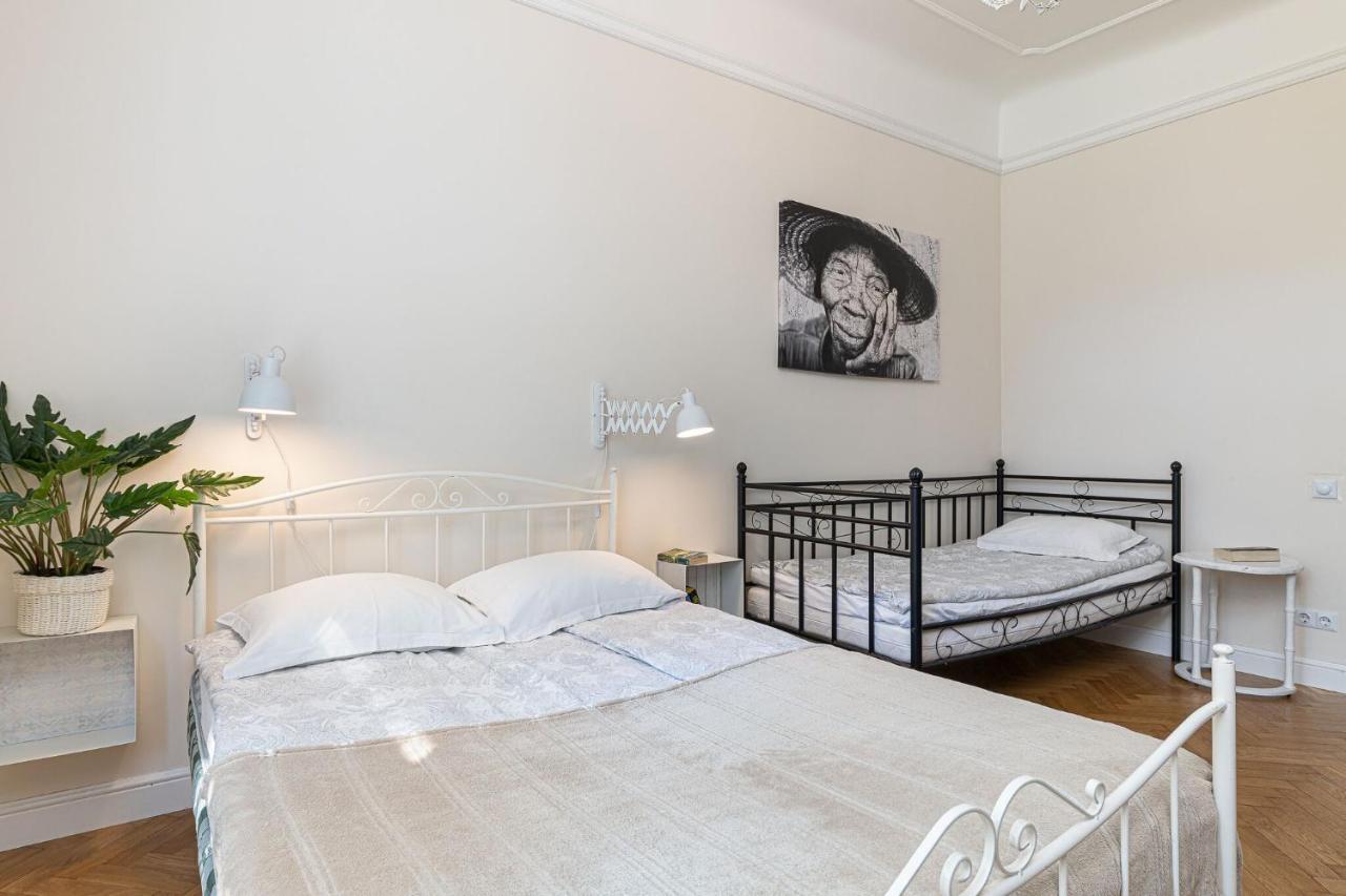 Modern History Apartment Таллінн Екстер'єр фото